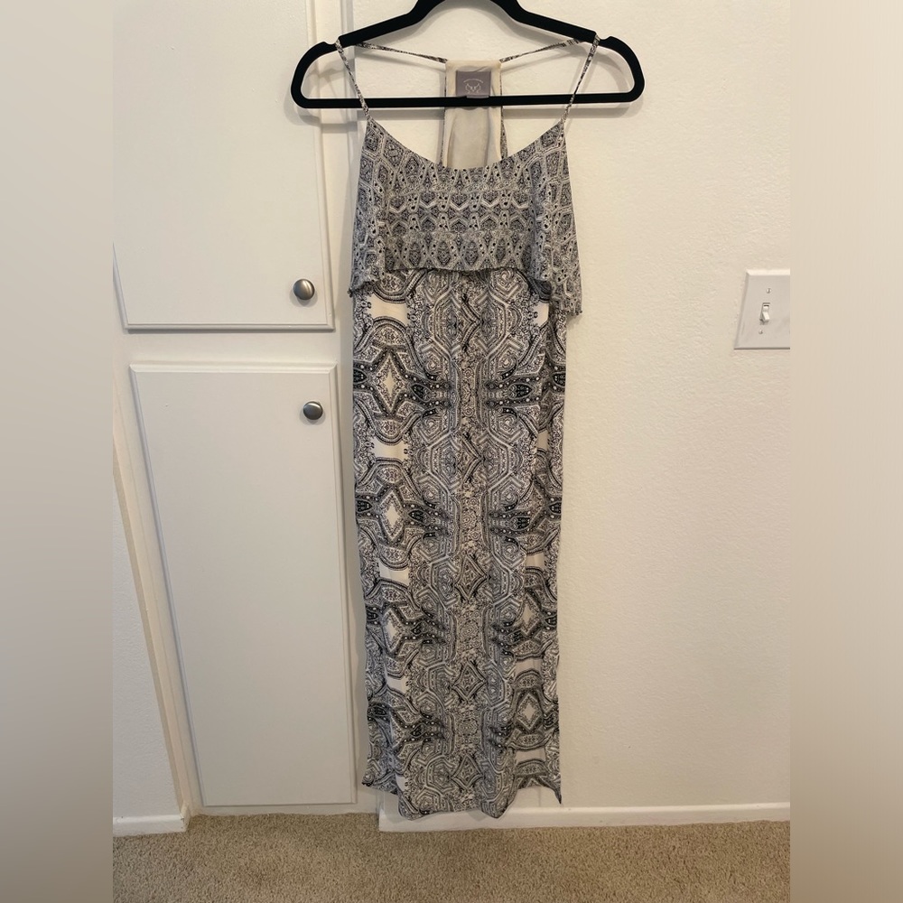 anthropologie maxi dress 🖤